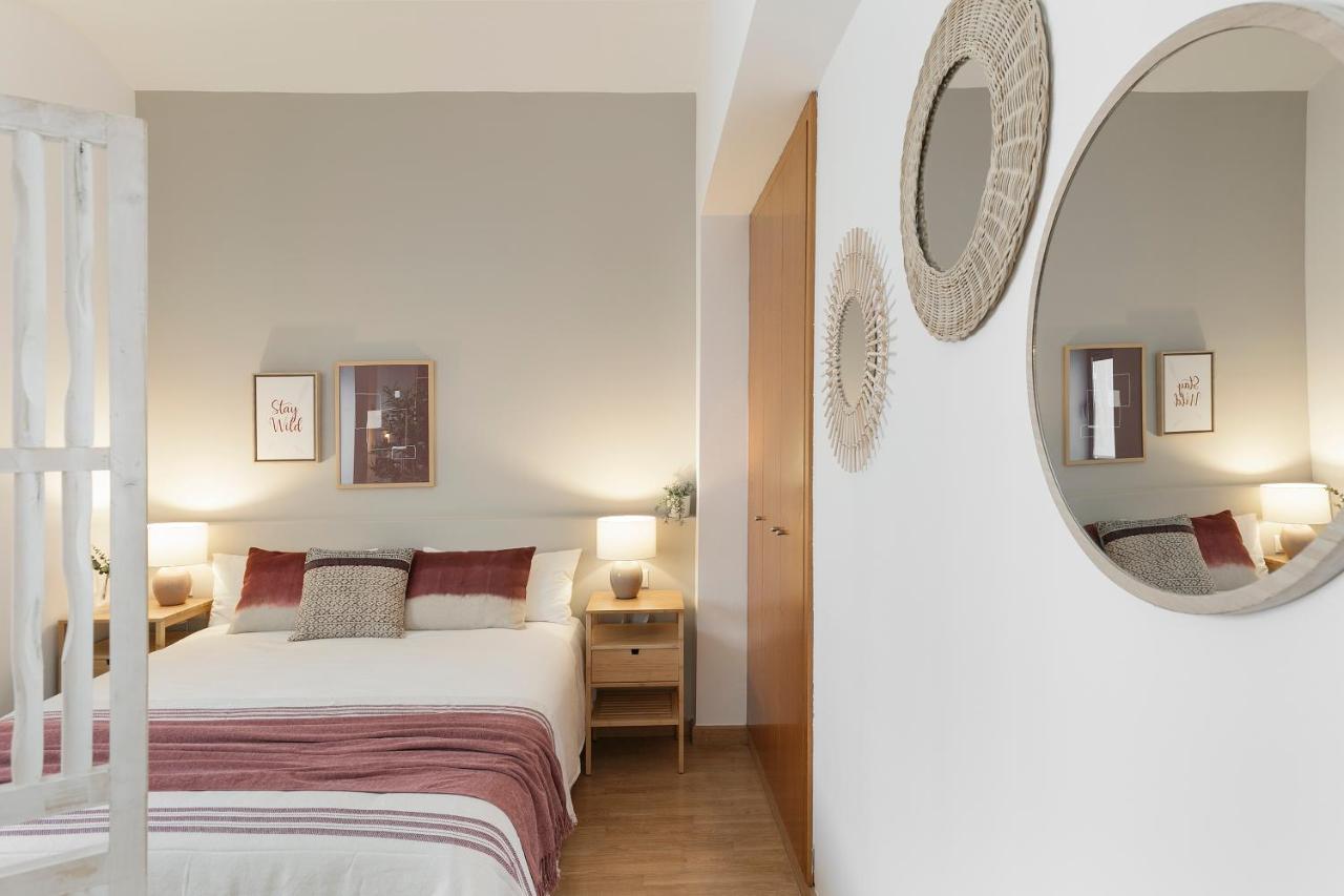 Click&Flat Sugranyes Apartment Barcelona Exterior photo